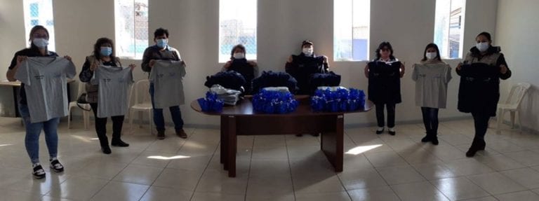 Islay-Matarani: Adultos mayores reciben ropa de abrigo