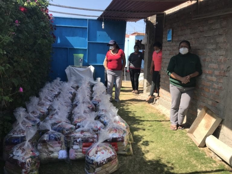 Tía María entregó 2000 canastas a familias vulnerables de Mollendo y Matarani