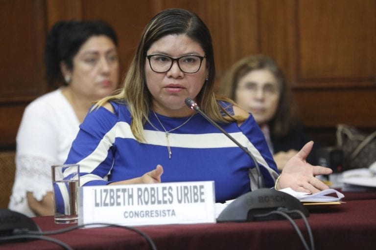 Fiscal de la Nación denuncia a excongresista Lizbeth Robles Uribe