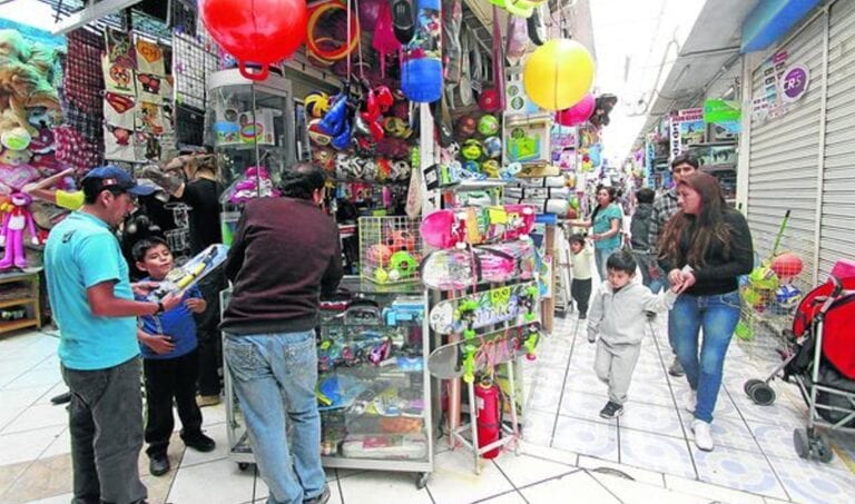 Arequipa: Comerciantes esperan fase 3 para atender al 50% de aforo
