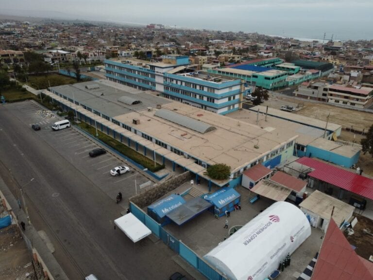 Southern Peru entrega dos módulos hospitalarios para pacientes Covid-19 en Mollendo