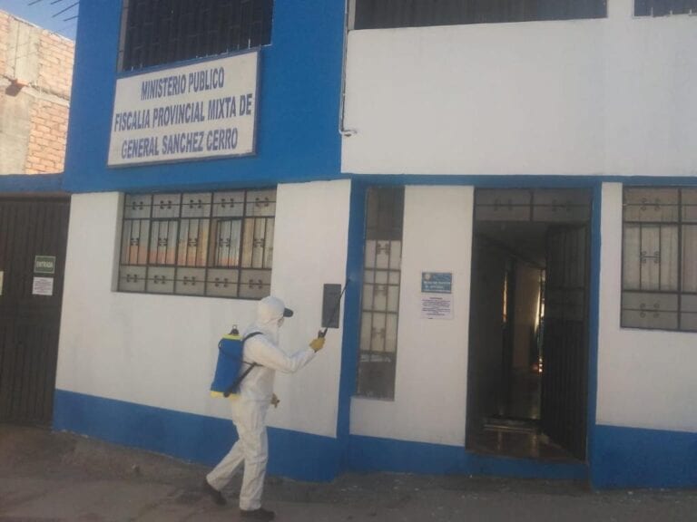 Realizan fumigación y desinfección de Sede Fiscal en Omate