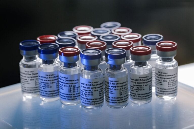 Rusia produce la primera partida de su vacuna para el coronavirus