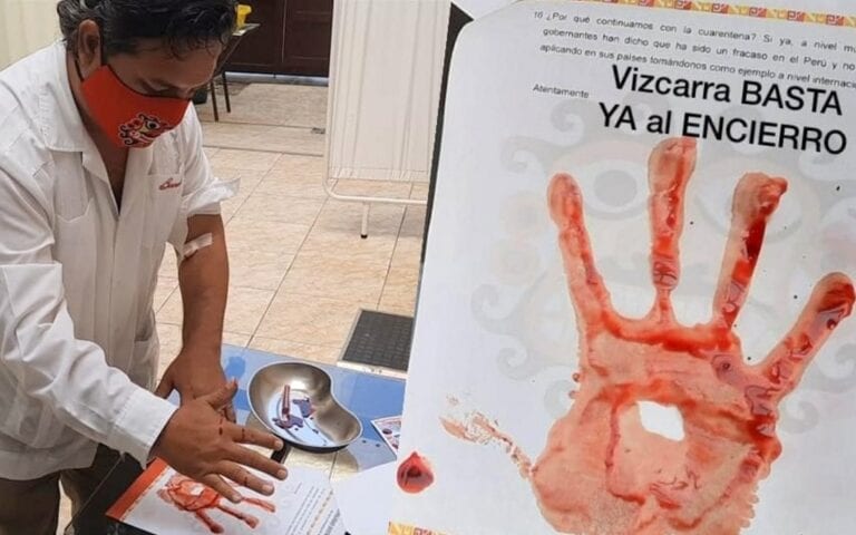 Coronavirus: Alcalde de Moche envía carta ensangrentada a Martín Vizcarra