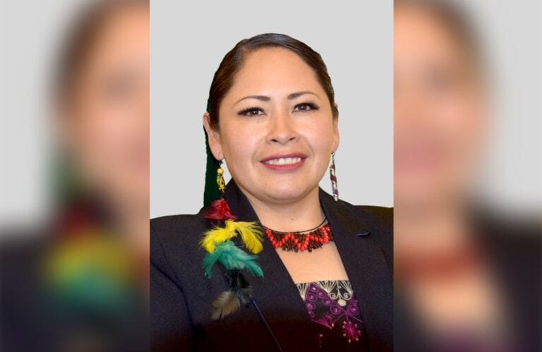 Senadora de Bolivia expresó su indignación por palabras de Martha Chávez