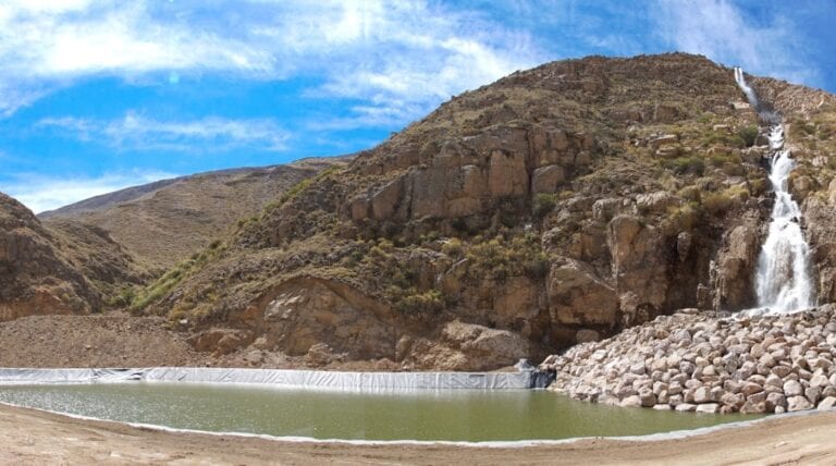 Se reactivó antigua cascada del sistema de derivación del río Torata