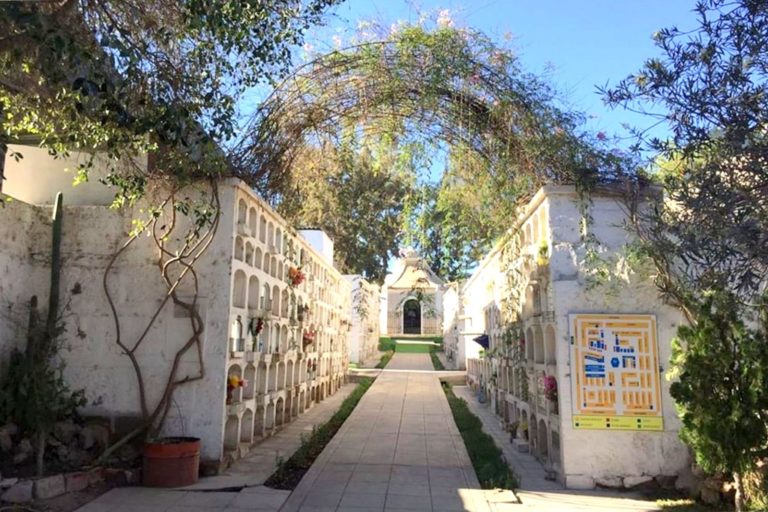 Cementerios de Moquegua permanecerán cerrados por “todos los santos”