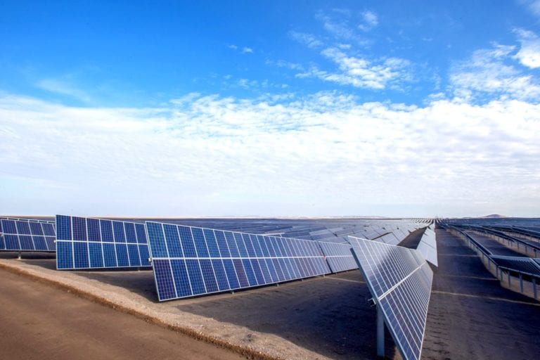 Moquegua: Central Solar Fotovoltaica Rubí con nuevo sistema digital para mantenimientos