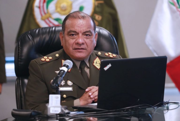César Astudillo renunció a su cargo de jefe del Comando Conjunto de las Fuerzas Armadas