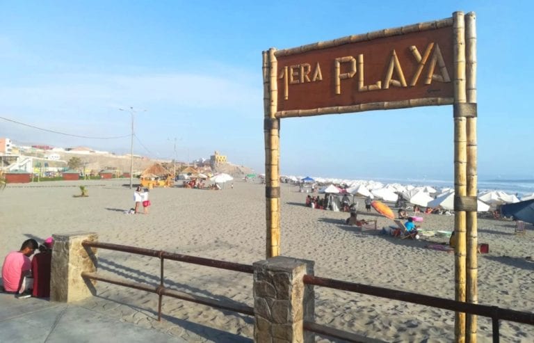 Regidores desconocen cobros por alquiler de sombrillas en playas de Mollendo