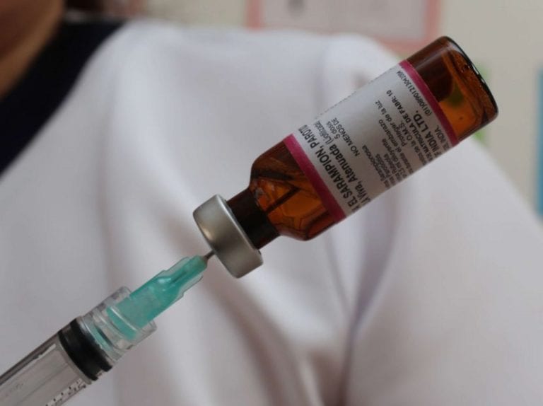Red de Salud Islay promueve campaña de vacunación en la provincia