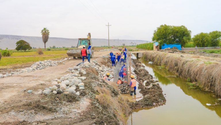 Verifican avances en obra de carretera Granados Pampas Nuevas