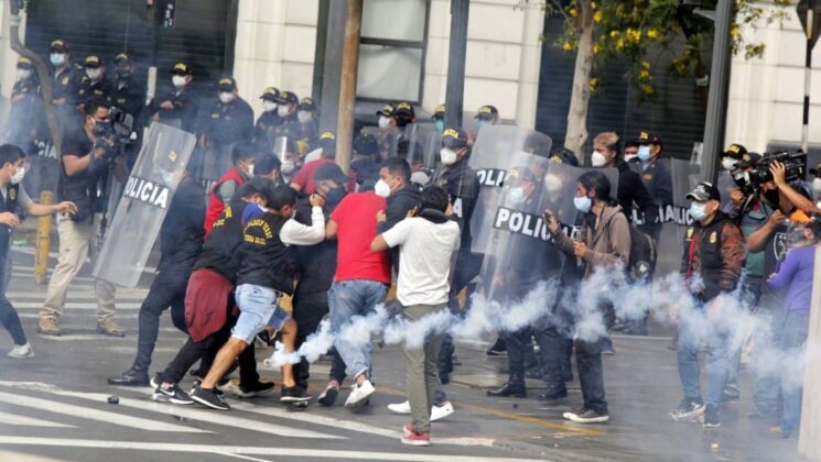 Escalonada de indignacion y violencia tras vacancia e Martin Vizcarra 10112020 2 La Prensa Regional