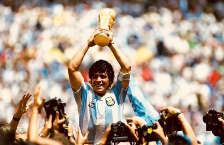 Falleció Diego Armando Maradona a los 60 años