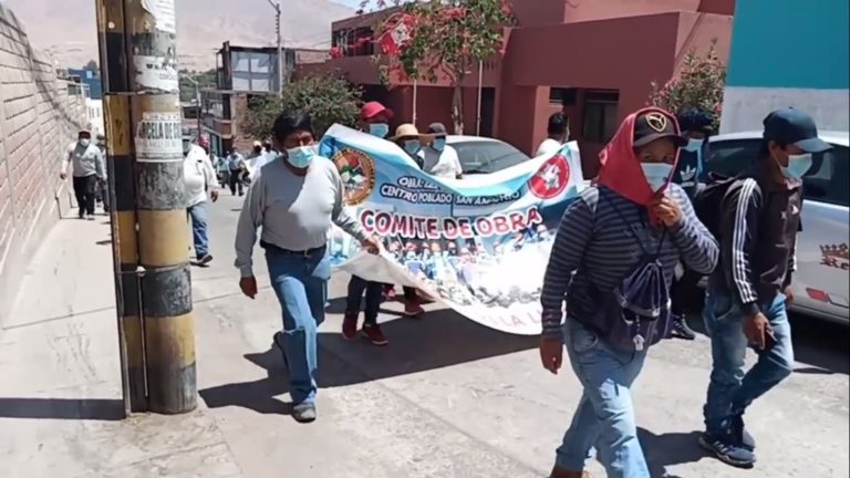 Construcción civil realiza marcha contra Gobierno de Martin Vizcarra