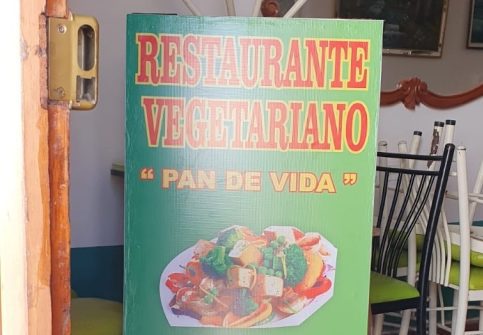 Roban en restaurante vegetariano “Pan de Vida”