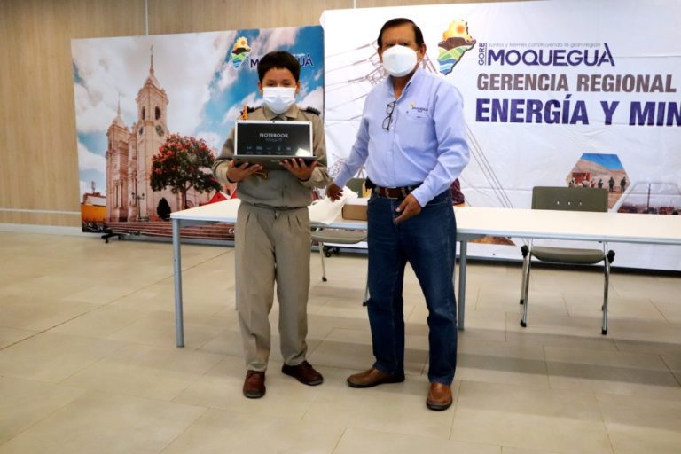 Moquegua: Estudiantes de las tres provincias recibirán laptop con el Proyecto TICS 2