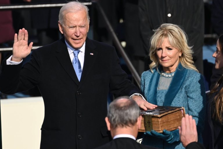Joe Biden jura al cargo y se convierte en el presidente número 46 de Estados Unidos