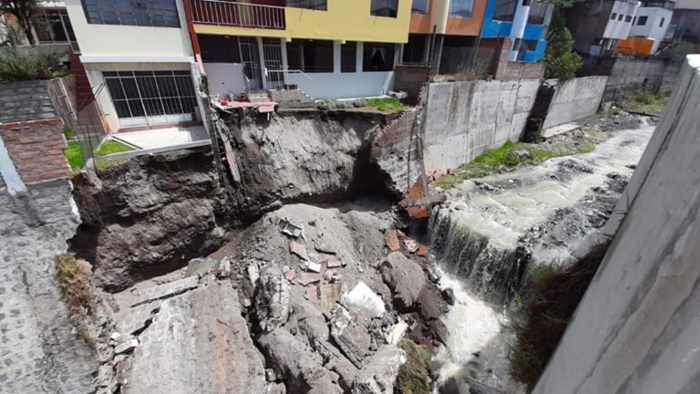 Primeras lluvias del año afectan al menos siete distritos en Arequipa