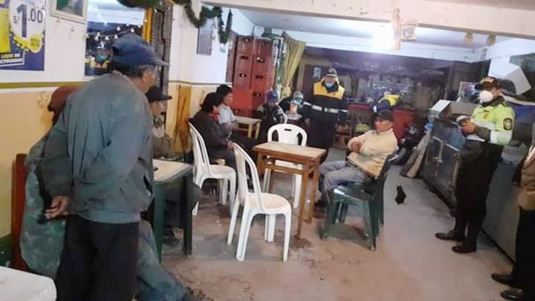 Trece personas fueron sorprendidas en bar de la Pampa Inalámbrica