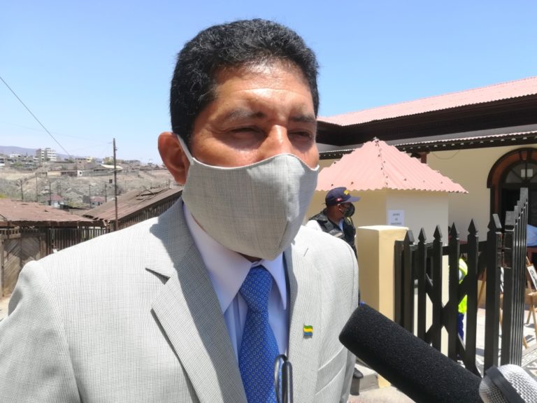 Municipio de Punta de Bombón apoyará instalación de planta de oxígeno