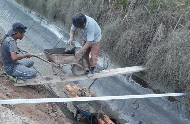 Junta de usuarios repara canal de derivación en el valle de Tambo