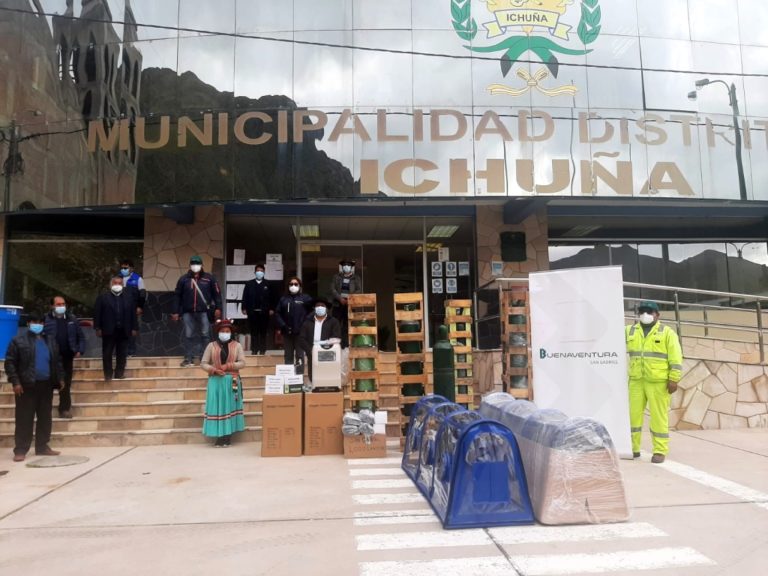 Centro de Salud de Ichuña recibió cápsulas para transportar paciente COVID-19
