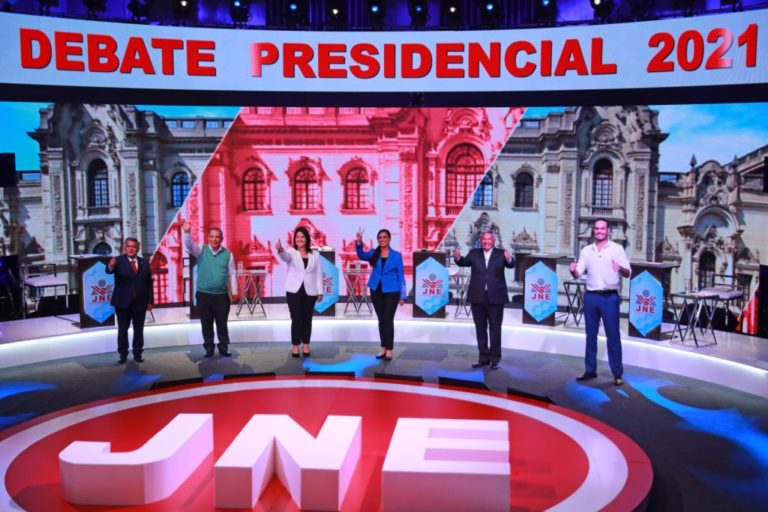 TRINQUETES POLÍTICOS: «Vendiendo caramelos en la calle»