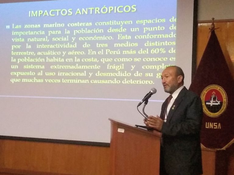 Mollendino Dr. Graciano del Carpio es elegido nuevamente decano del colegio de Biólogos de Arequipa