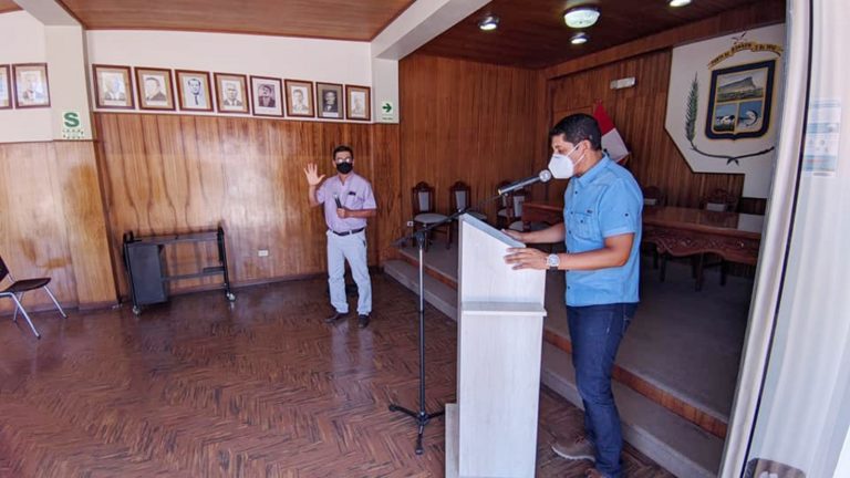 Juramentan a nuevo miembro del Codisec de Punta de Bombón 