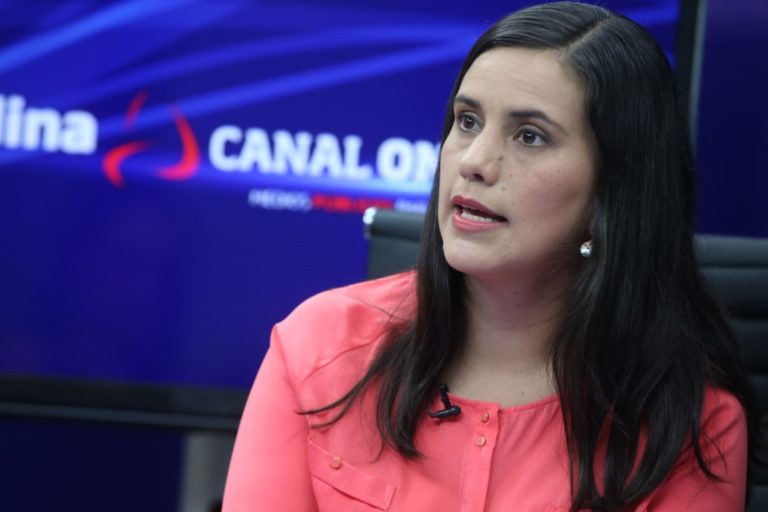 Candidata Verónika Mendoza sugiere nueva licitación para Majes Siguas II
