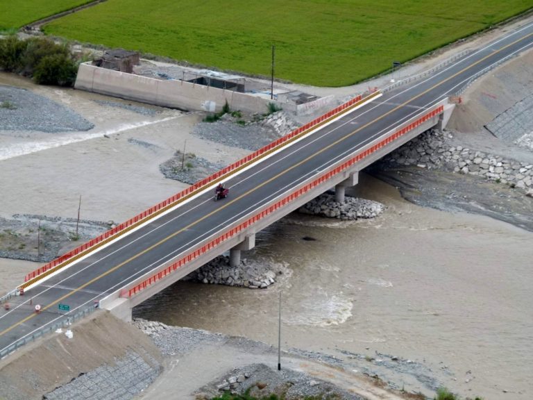 Entra en funcionamiento nuevo puente Freyre
