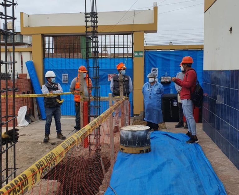 Alcalde supervisa avances de trabajos para planta de oxígeno en Punta de Bombón