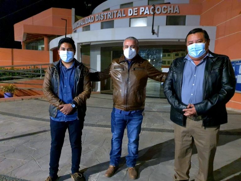 Alcalde de Mariscal Nieto participó en serenata por el 51° aniversario del distrito de Pacocha