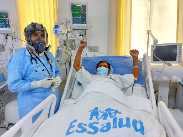 Covid-19: EsSalud Moquegua salvó la vida de más de 25 pacientes en UCI