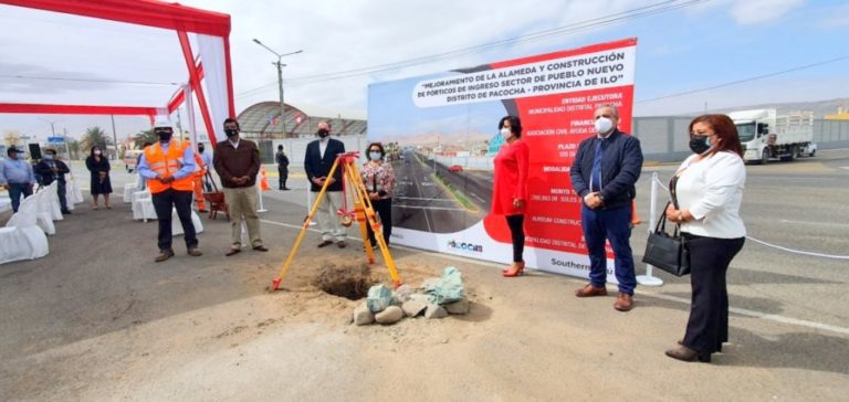 Colocan primera piedra para el mejoramiento del ingreso a Pacocha