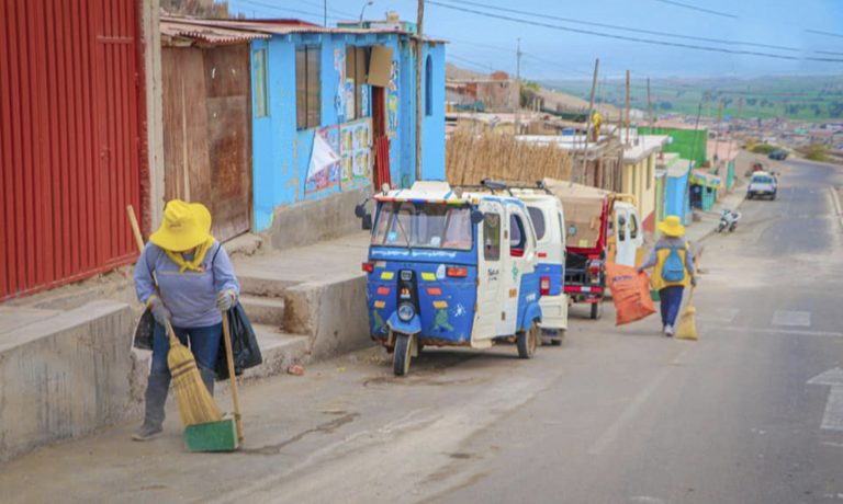 Continúan trabajos de limpieza en calles de Alto La Punta