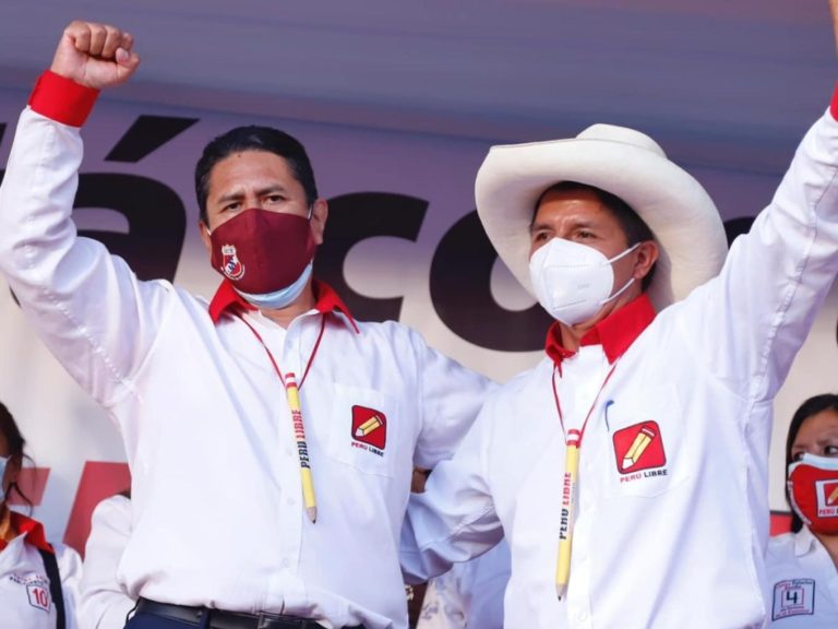 Perú Libre invita a Pedro Castillo a renunciar a su militancia