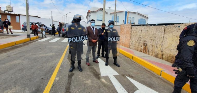 Se frustra desalojo tras férrea resistencia en Villa 6 de Mayo