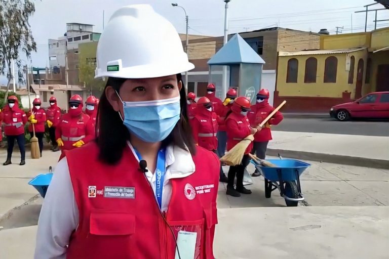 Mollendo: Programa Trabaja Perú realiza mantenimiento en barrio Inclán