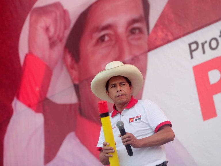 Pedro Castillo presentó su renuncia al partido político Perú Libre