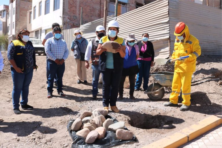 Moquegua: Colocan primera piedra en proyecto complementario de calle Hernán Turcke  