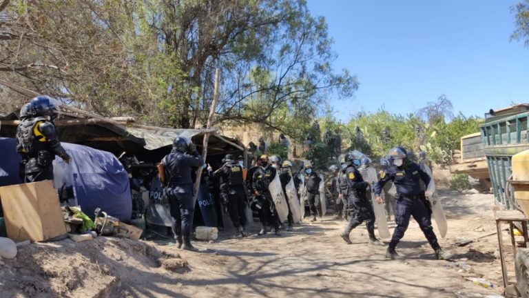 Municipio de Mariscal Nieto recupera camino vecinal en La Bodeguilla 