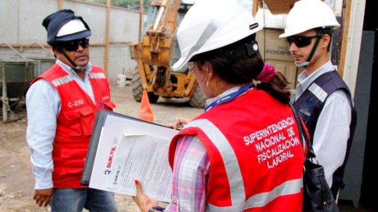 Es legal el descuento de gratificación, como parte de la licencia con goce de haber por pandemia