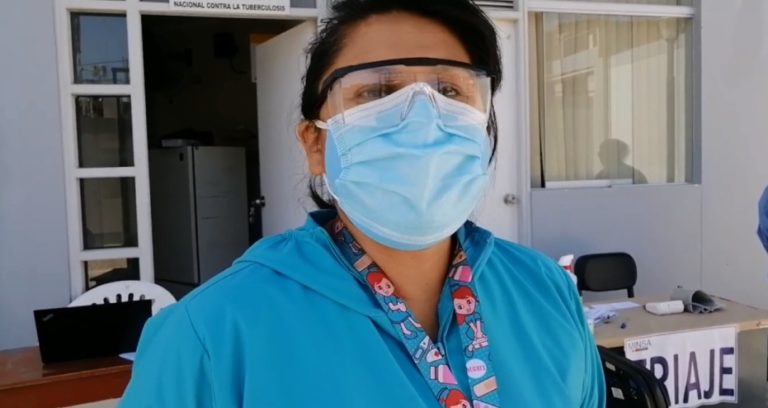 Moquegua: Población acude a punto de vacunación en centro de salud Chen Chen