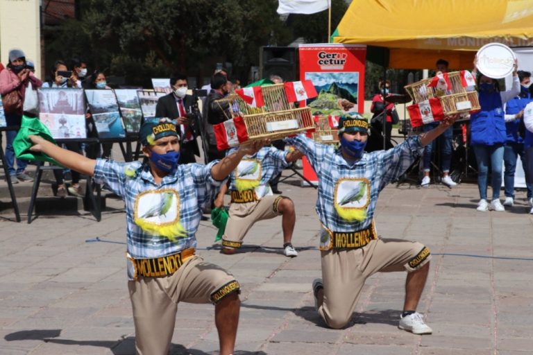 Muestran manifestaciones culturales y turísticas de Islay en Cusco