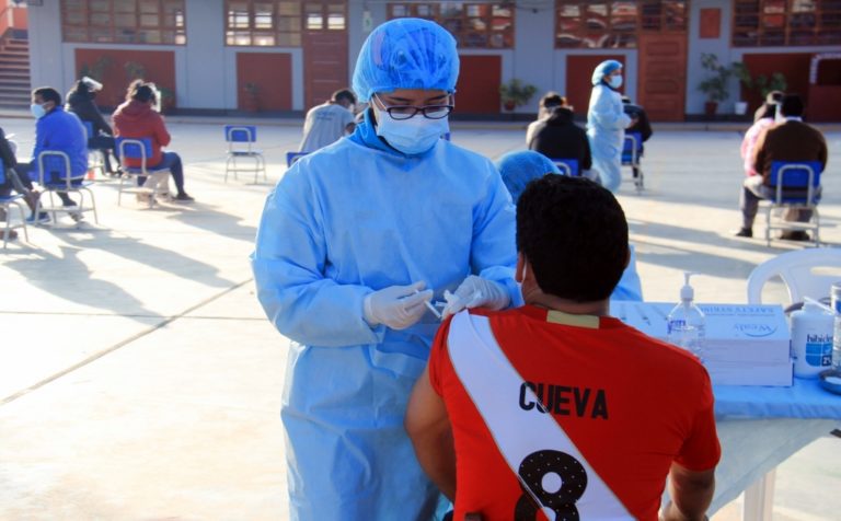 Tacna: 51.4 % de la población ya tiene las dos dosis de la vacuna contra la COVID-19