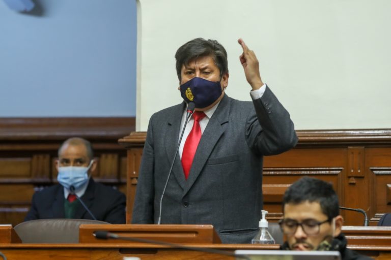 Waldemar Cerrón: Perú Libre sigue evaluando apoyar la vacancia presidencial