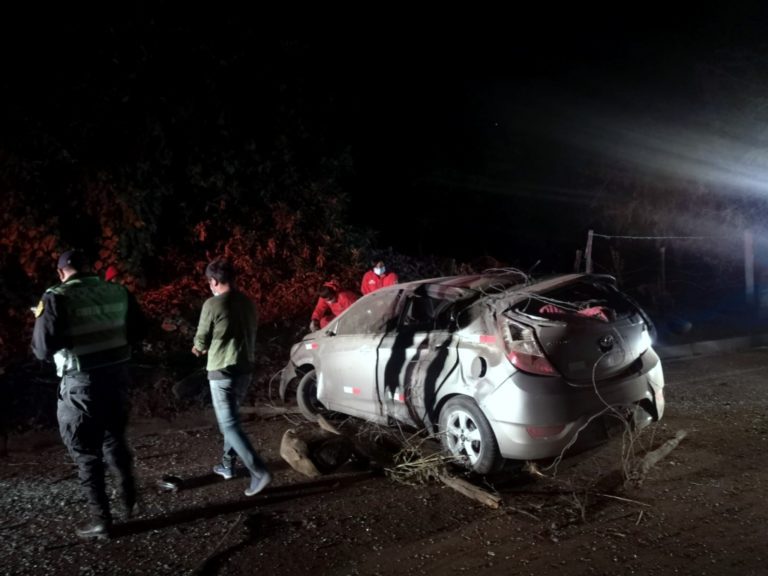 Torata: Familia sufre violento accidente en la vía Binacional