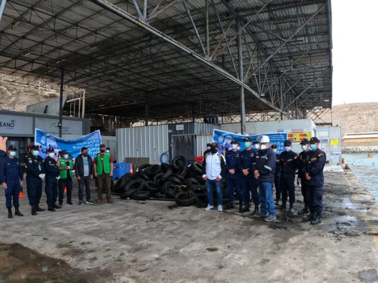 Extraen 1.5 toneladas de residuos de fondo marino en Matarani